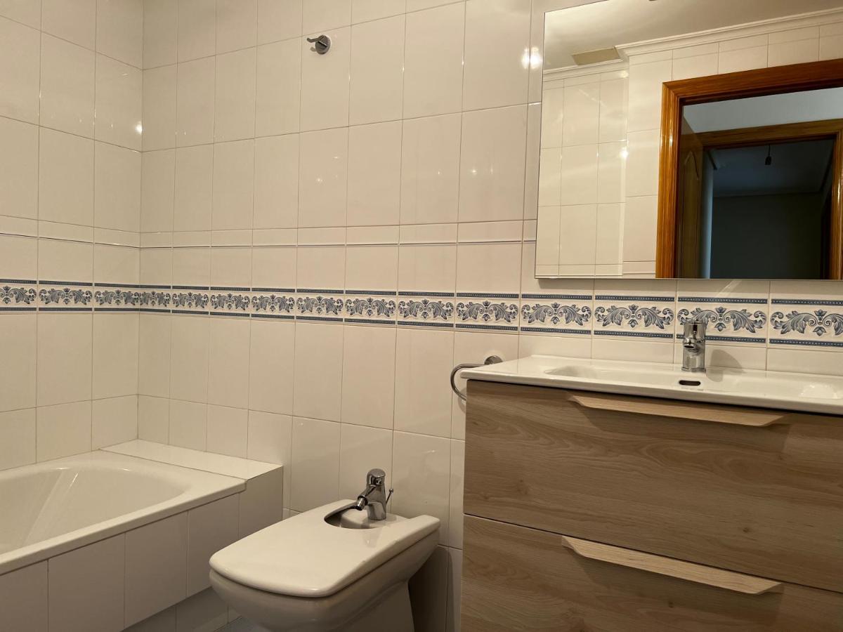 Oktheway Marino Apartment A Coruna Bagian luar foto